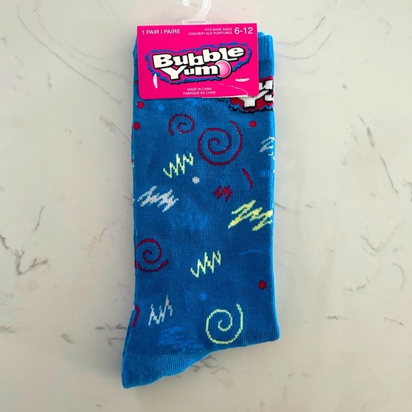 Bubble Yum Retro Crew Socks, Unisex, Size 6-12, Blue Swirl Pattern – NWT - Picture 1 of 5